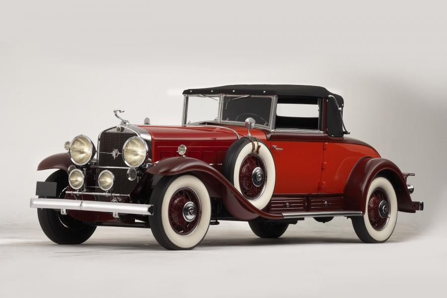  Cadillac Series 452 V16 Convertible Coupe by Fleetwood 1930 года  (фото 1 из 21)